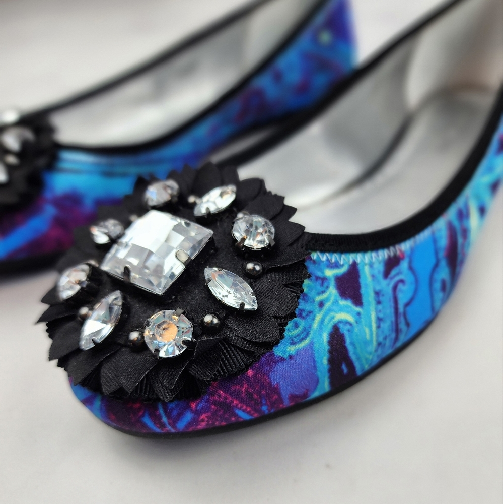 š„³SALE!š„³Adrienne Vittadini Rhinestone flats - Picture 3 of 15